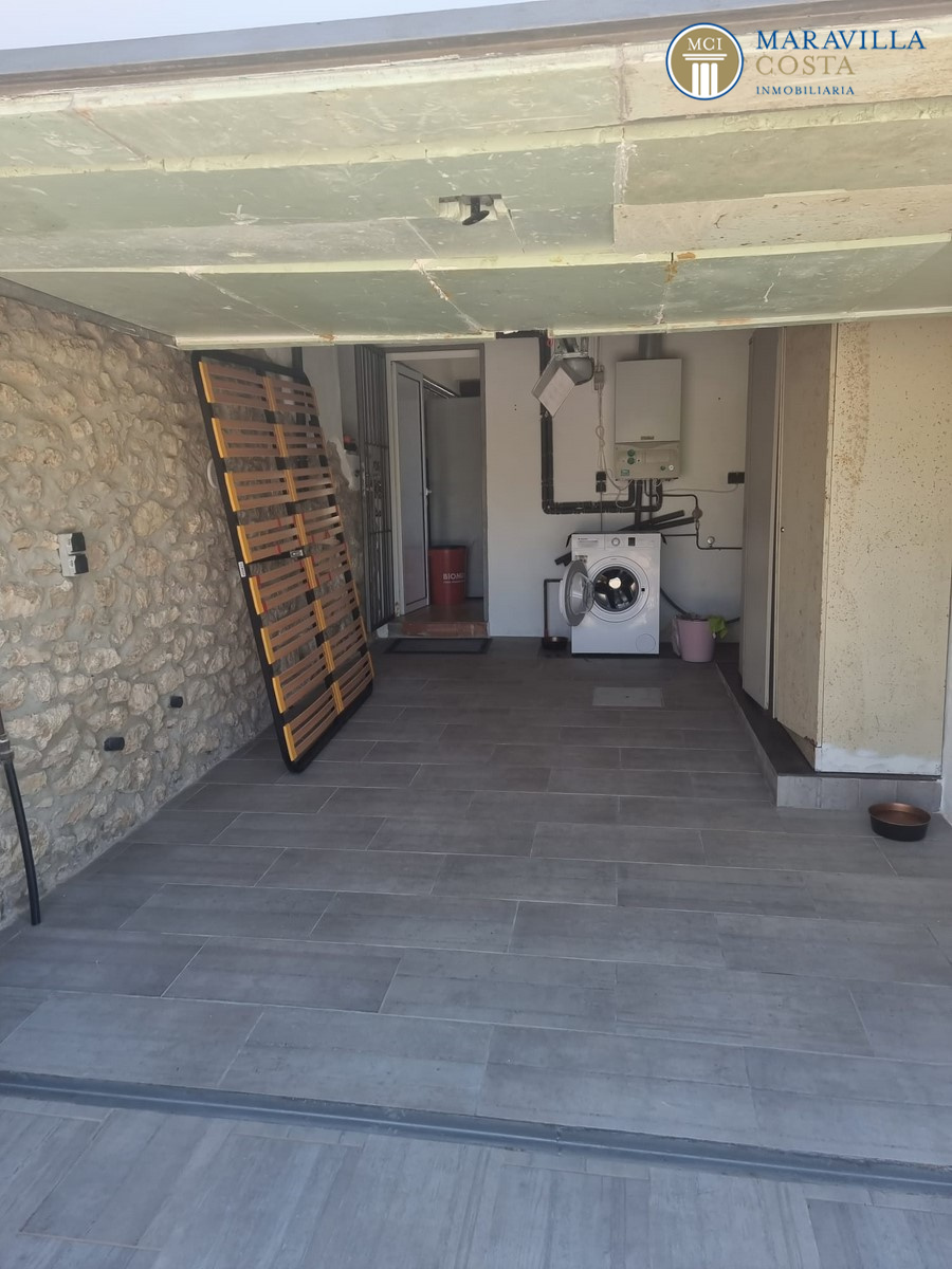 Finca en venta con cuatro dormitorios y piscina en la zona de Canor, Benissa (Alicante)