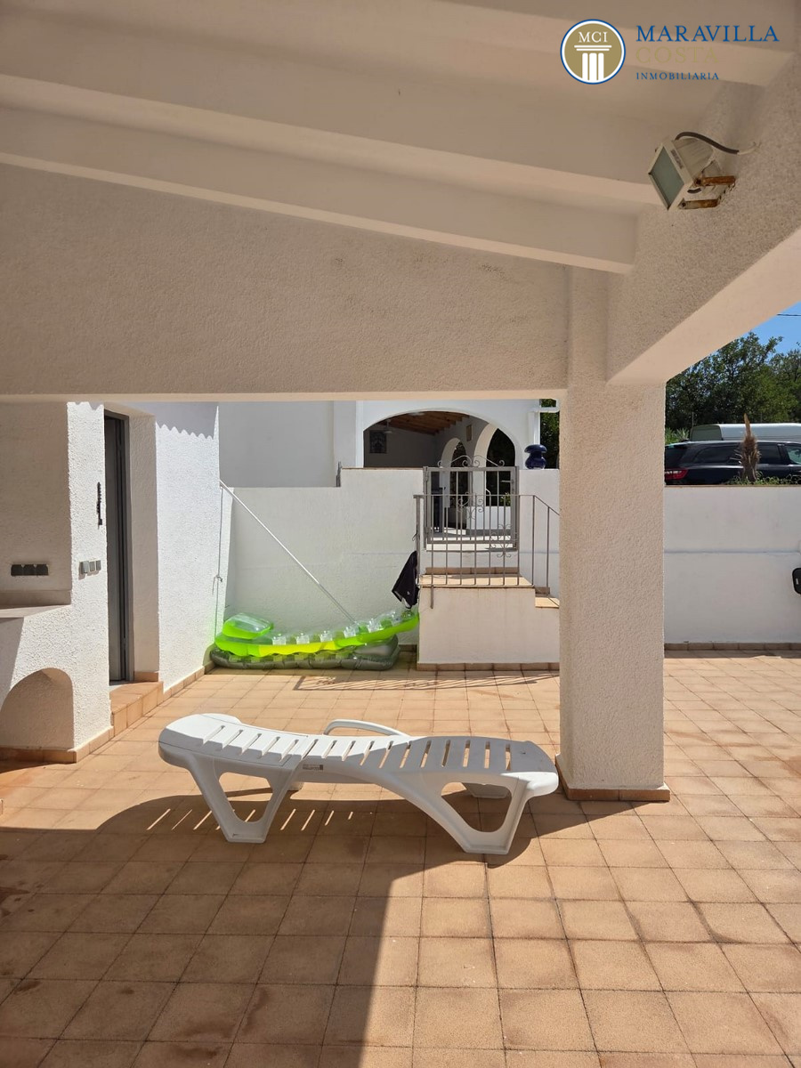 Finca en venta con cuatro dormitorios y piscina en la zona de Canor, Benissa (Alicante)