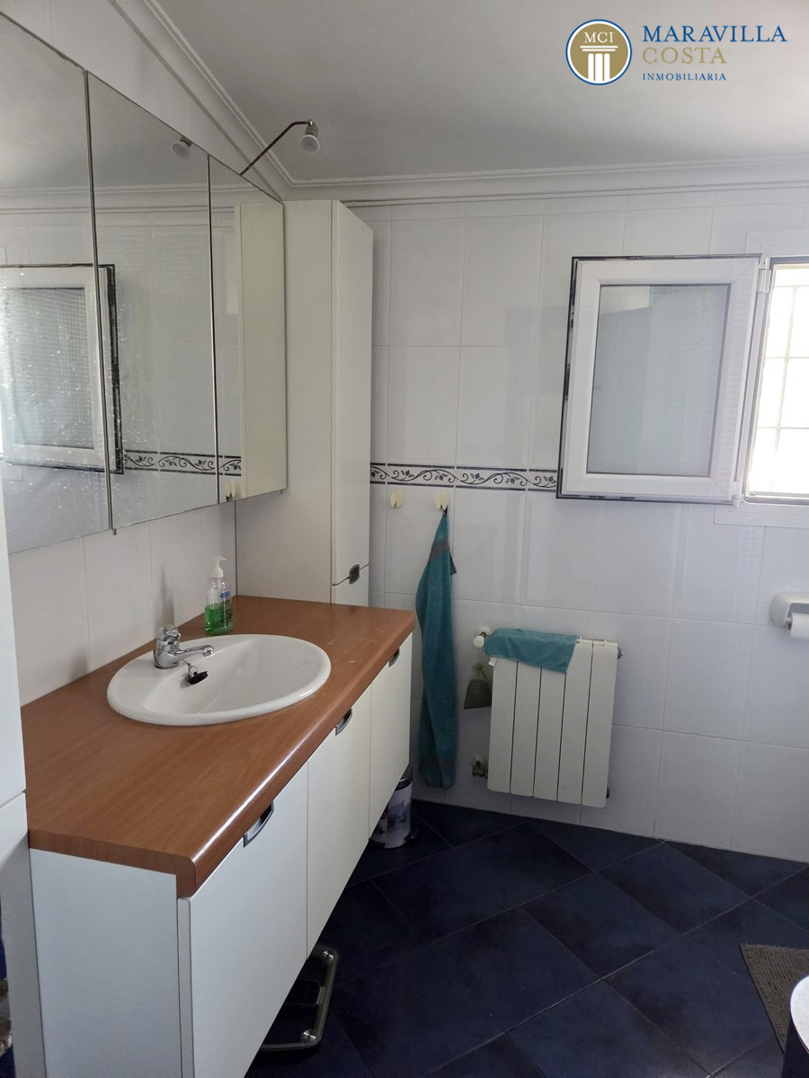 Finca en venta con cuatro dormitorios y piscina en la zona de Canor, Benissa (Alicante)