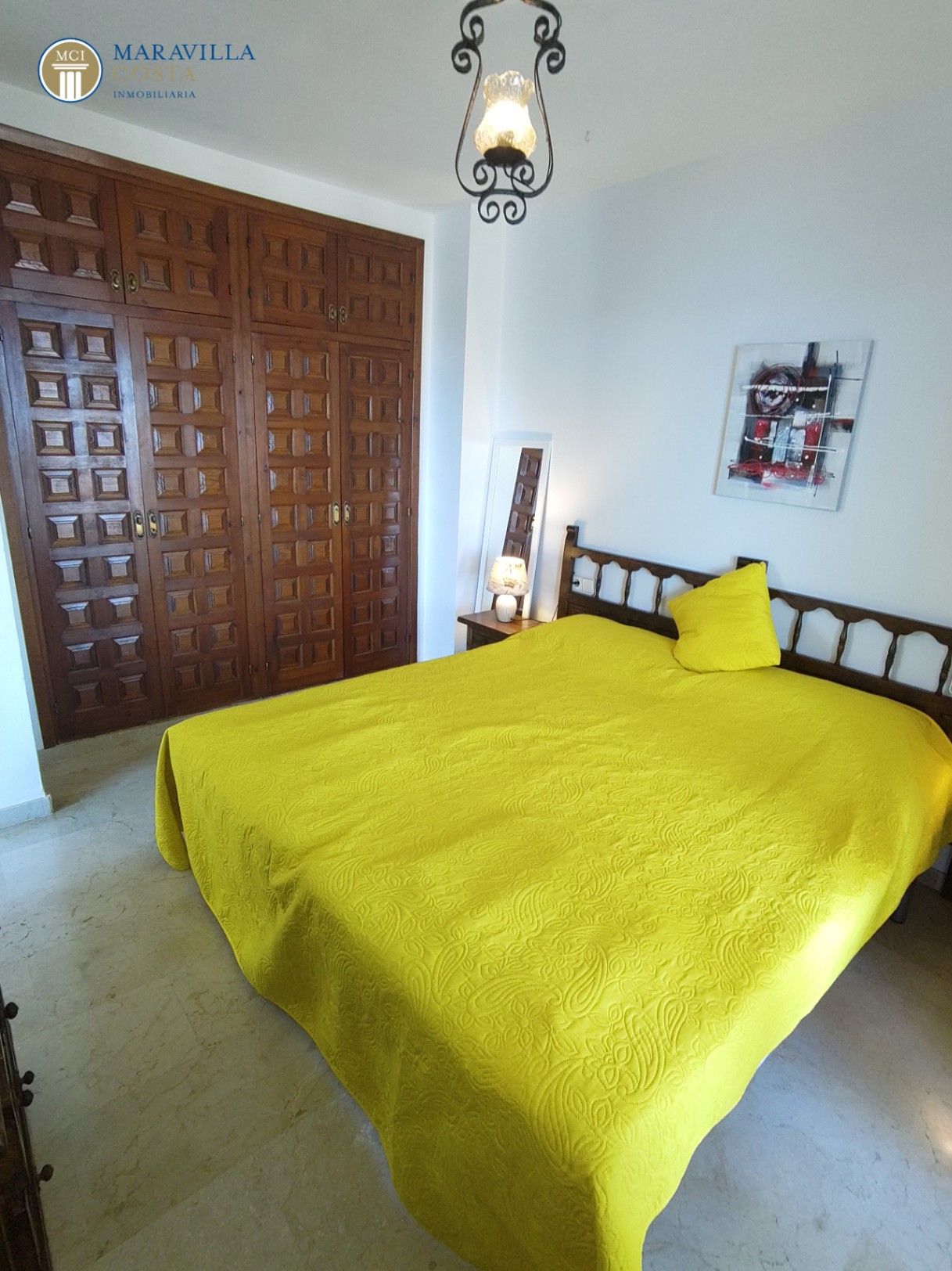 Villa con tres apartamentos y sensacionales vistas al mar en Calpe