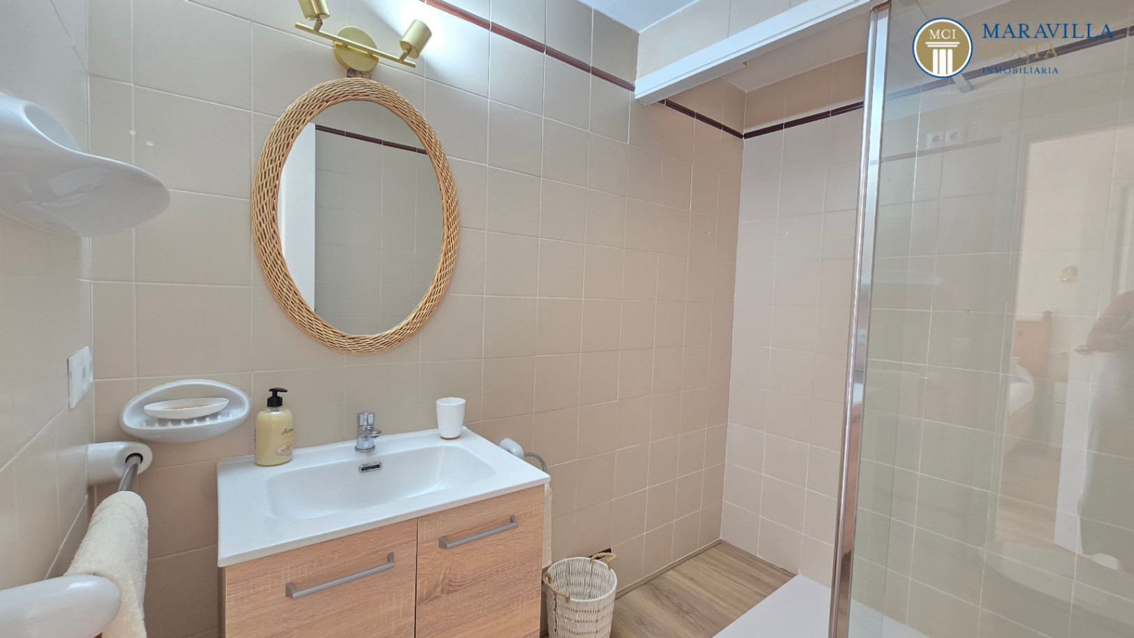 Bonito apartamento a pocos metros de la playa del Arenal, Jávea (Alicante)