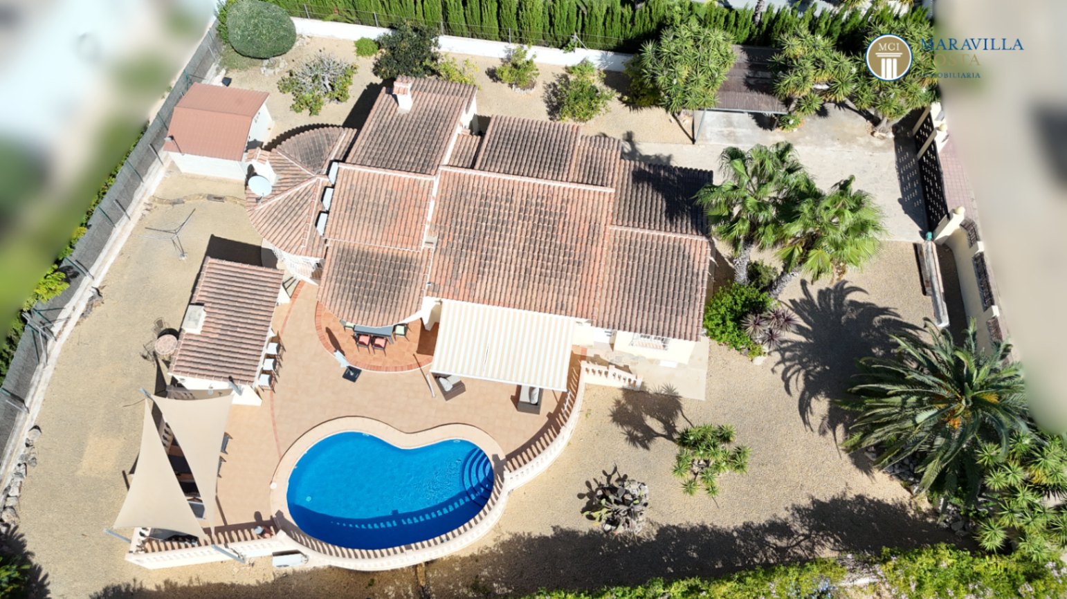 Casa mediterránea en muy buen estado de una planta en venta en Jávea.
