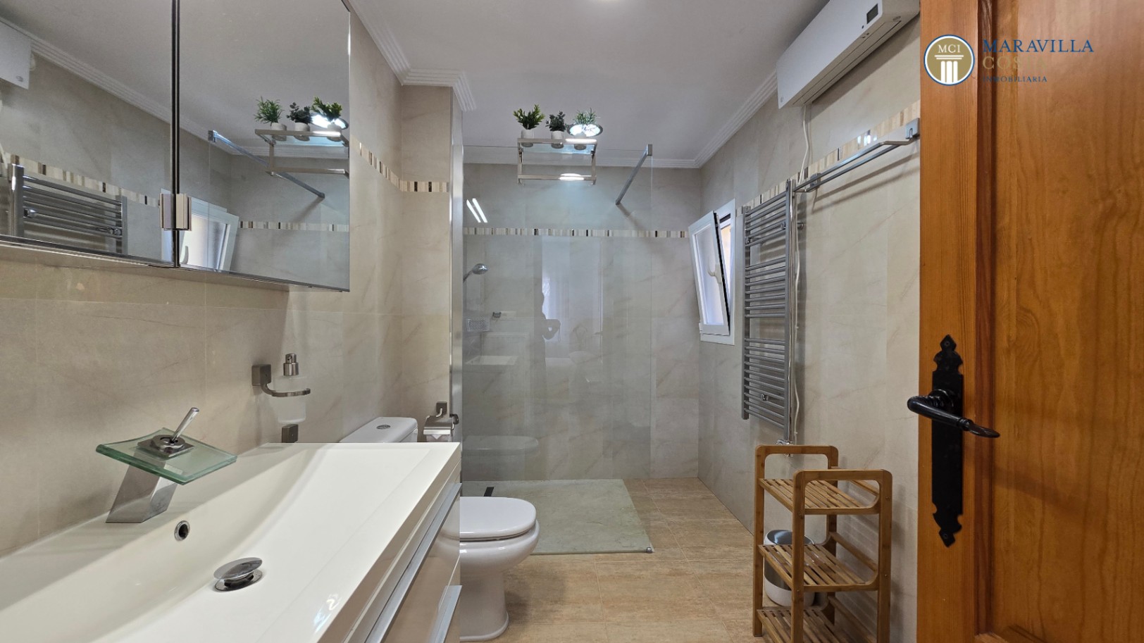Casa mediterránea en muy buen estado de una planta en venta en Jávea.