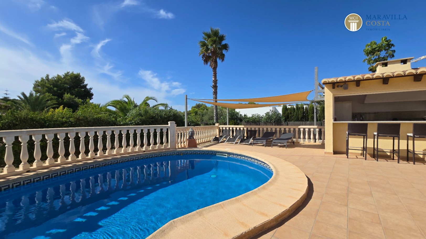 Casa mediterránea en muy buen estado de una planta en venta en Jávea.