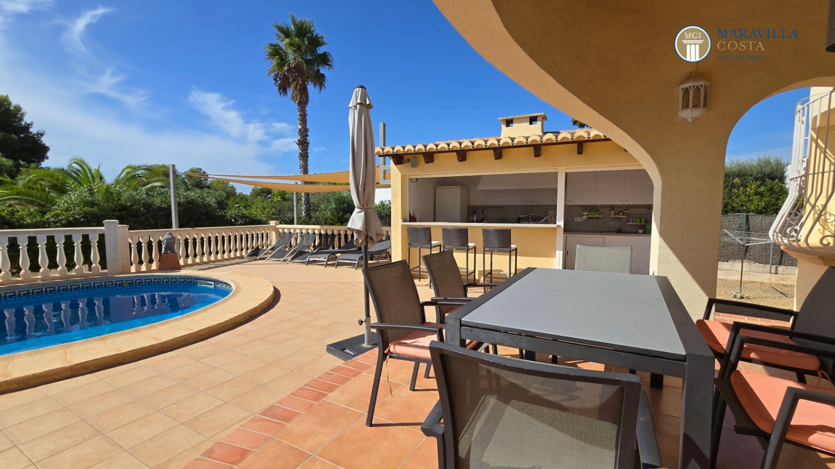 Casa mediterránea en muy buen estado de una planta en venta en Jávea.