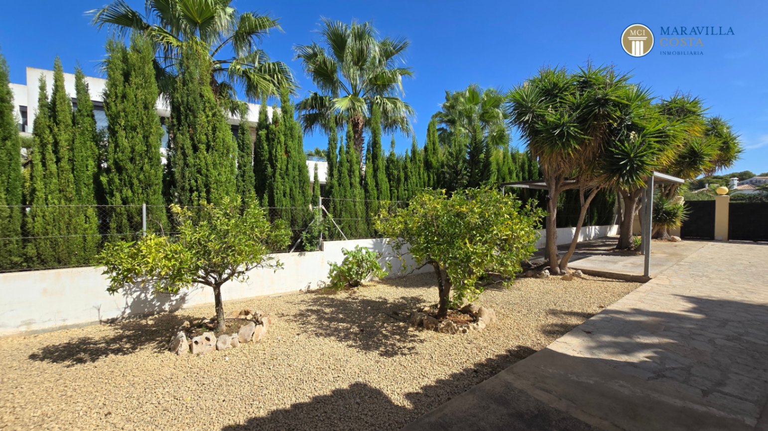 Casa mediterránea en muy buen estado de una planta en venta en Jávea.