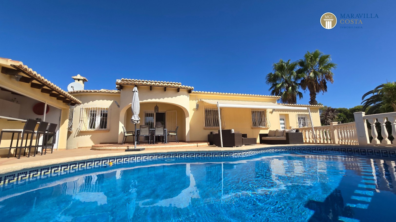 Casa mediterránea en muy buen estado de una planta en venta en Jávea.