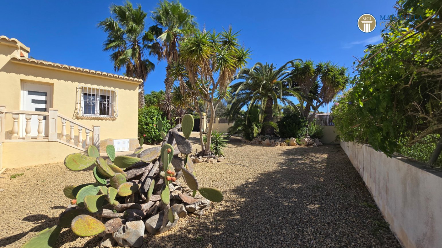 Casa mediterránea en muy buen estado de una planta en venta en Jávea.
