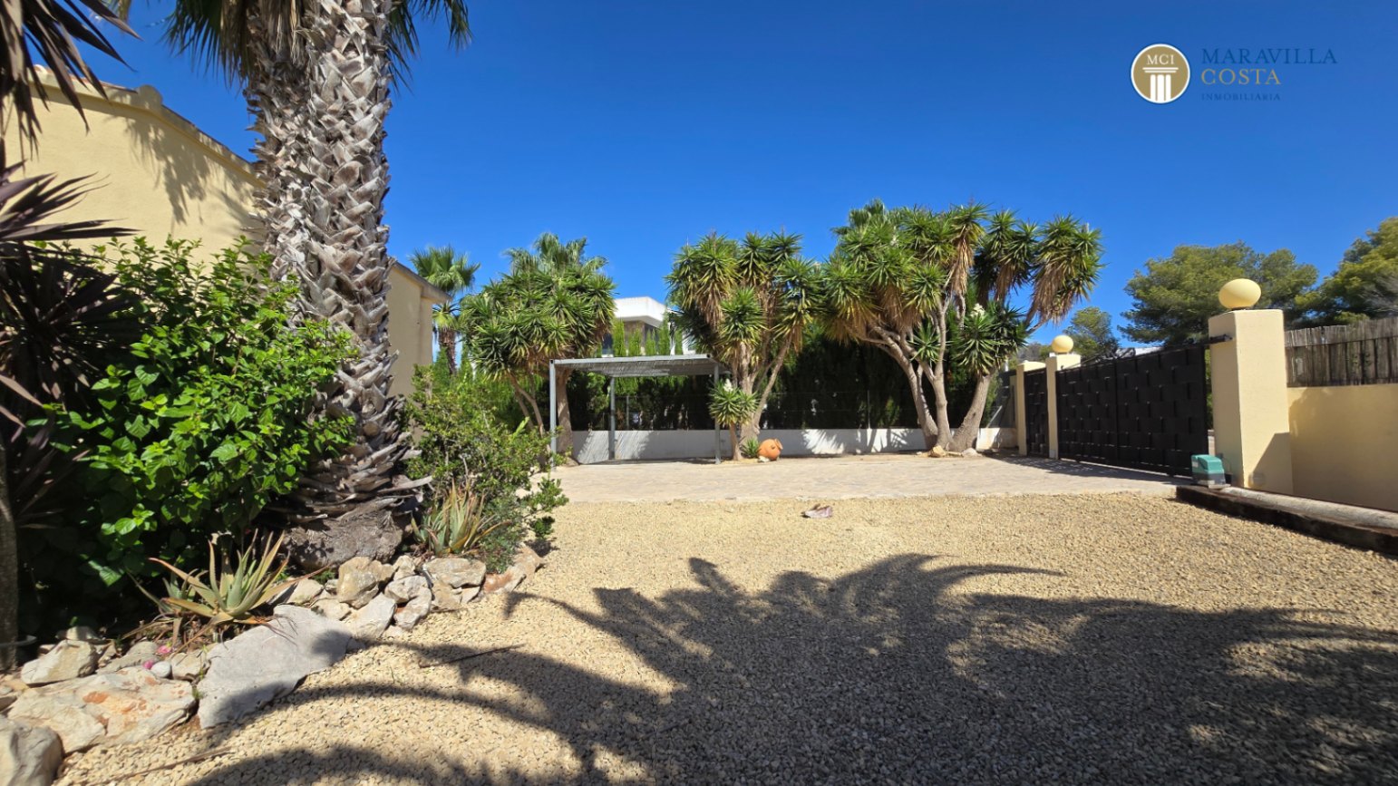 Casa mediterránea en muy buen estado de una planta en venta en Jávea.