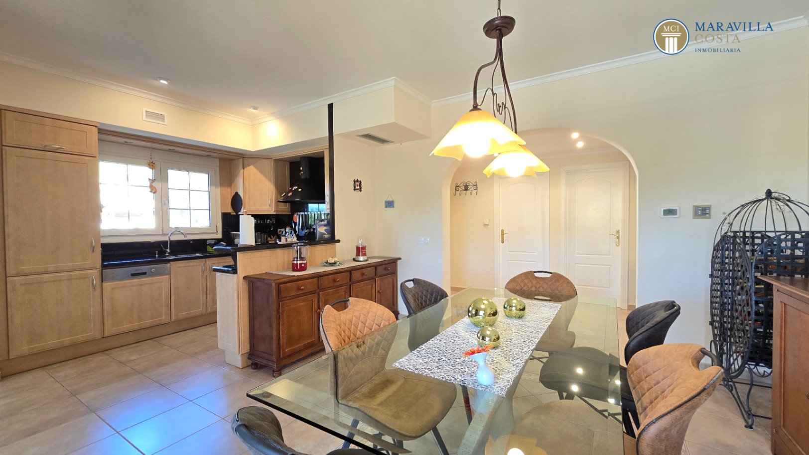 Villa muy cuidada y bien equipada en Jáve a la venta.