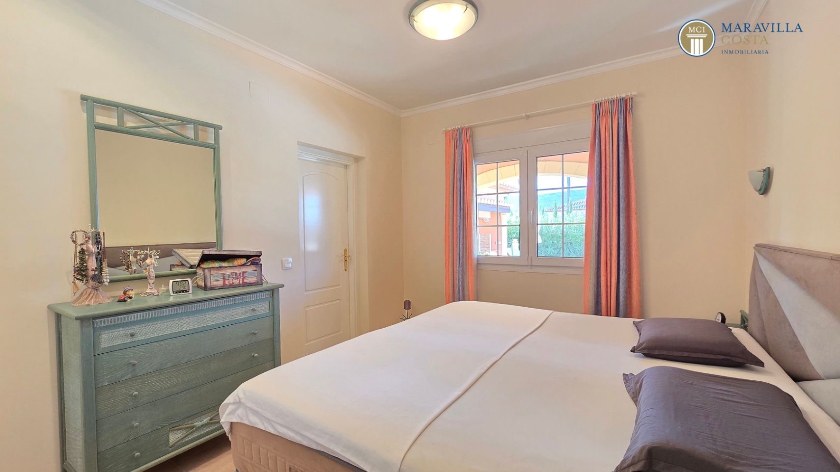 Villa muy cuidada y bien equipada en Jáve a la venta.