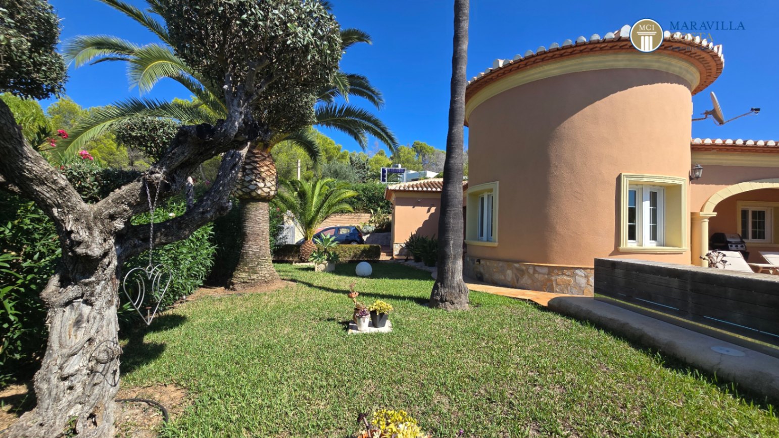 Villa muy cuidada y bien equipada en Jáve a la venta.