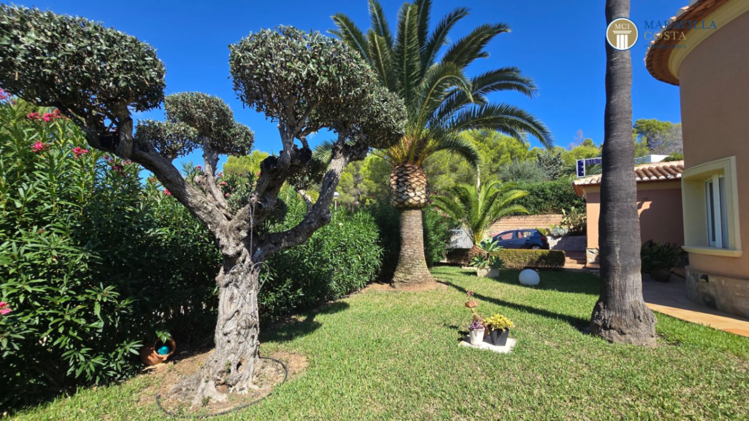 Villa muy cuidada y bien equipada en Jáve a la venta.