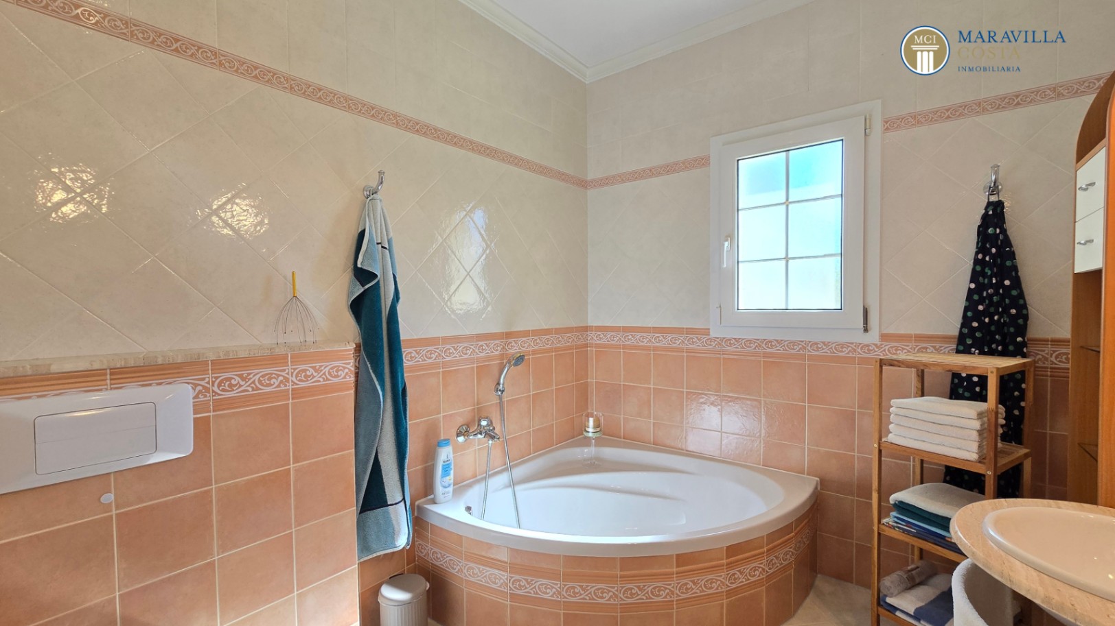 Villa muy cuidada y bien equipada en Jáve a la venta.