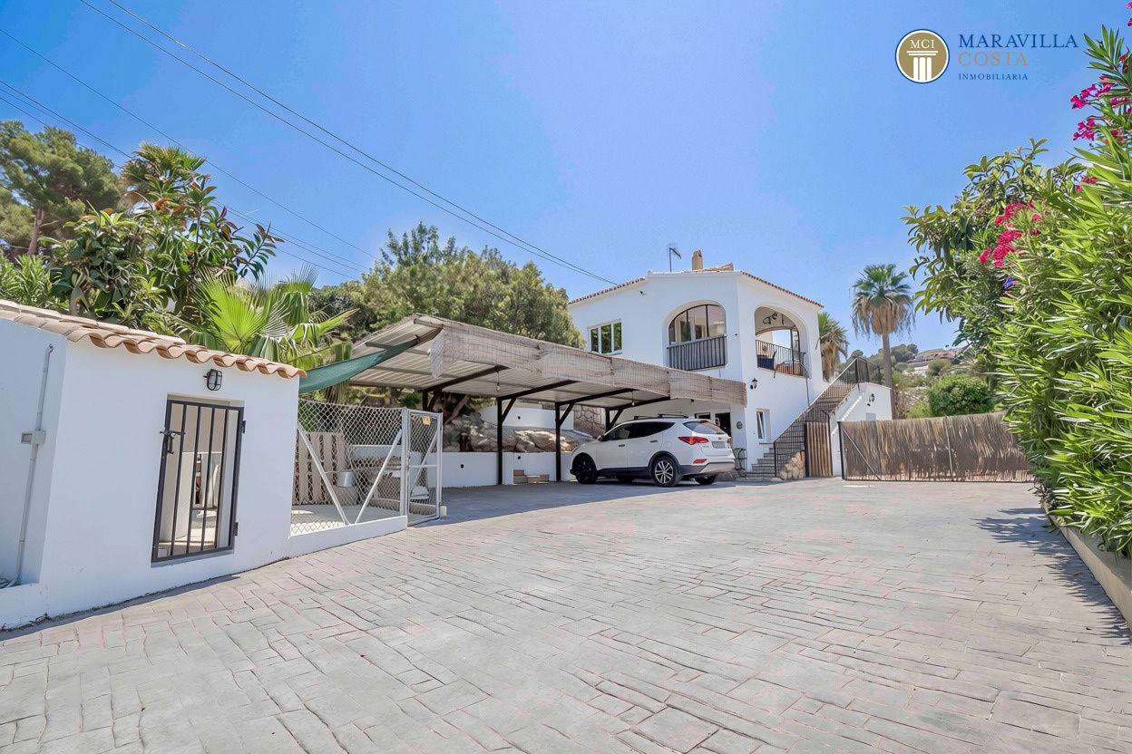 Villa soleada con agradable confort habitacional